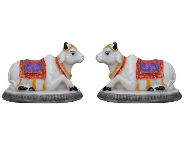 Handcrafted Small Cute Pair of Cows Idol for Home Decoration-Height-3 Inches-Multicoloured-Resin